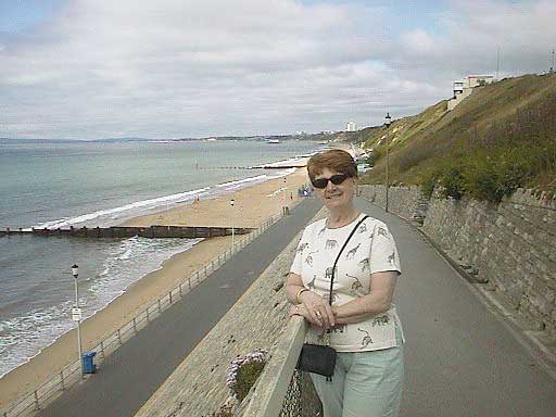 aut0900cherylatsouthbourn.jpg 27.8K
