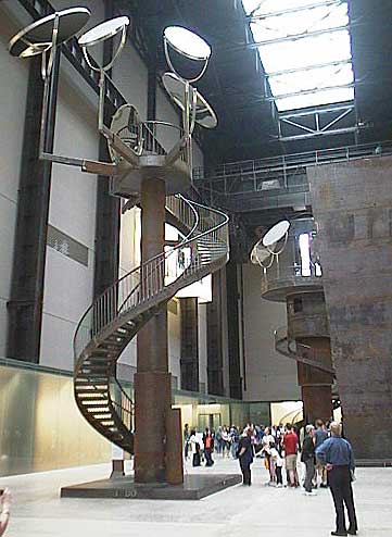 aut0979spiralsculptureint.jpg 32.8K