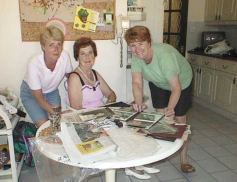 aut1008cherylhazelandmrsd.jpg 32.3K