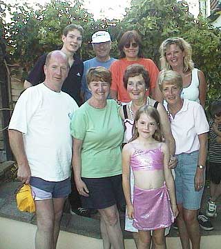 aut1010cherylanddfamilypi.jpg 26.5K