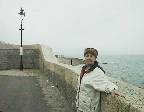 aut1058cherylatwalloncoas.jpg 16.7K