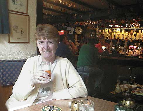 aut1204cherylintavern.jpg 30.1K