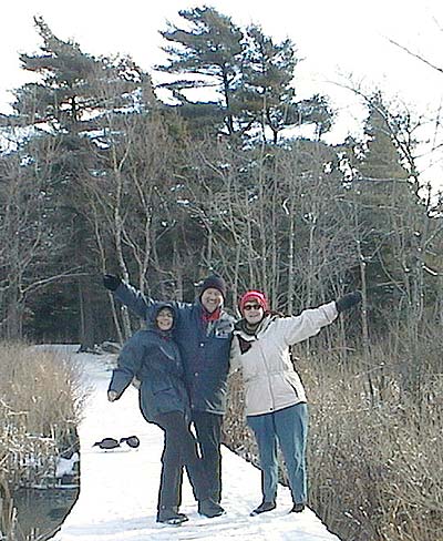 aut_1857_dzjzcgonroadatpond.jpg 54.3K