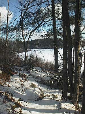 aut_1862_pondsnowscene.jpg 35.9K