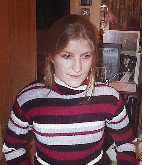 trina9.jpg 52.5K