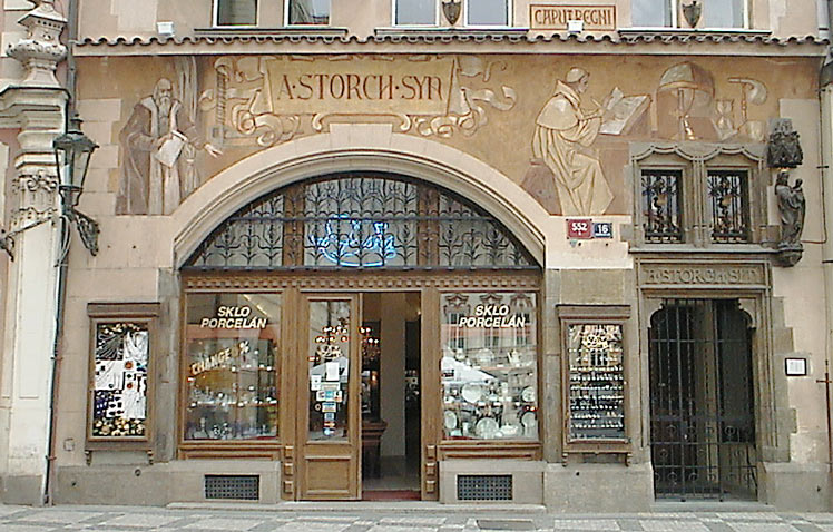 aut_0470_storefront.jpg 117.2K