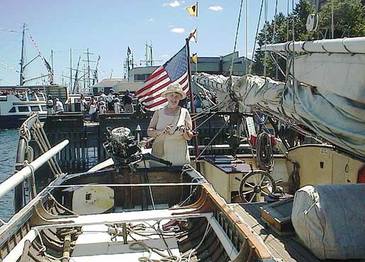 aut_1321_cherylonship.jpg 46.4K