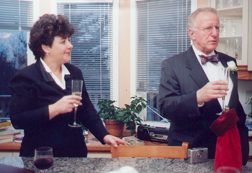 09_toast_howard_darlene.jpg 50.2K